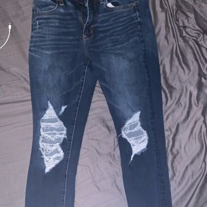 Blue distressed knee Jeggings 8 SHORT